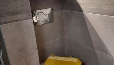 Sunny studio near metro - Foto 2