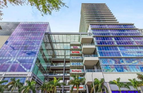 Near Brickell, Beach & Port 10min, Style & Comfort - Photo 9