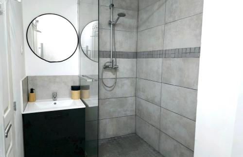 Logement Cosy & Spacieux Hypercentre CAEN - Photo 7