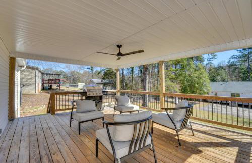 Deck, Grill and Dock Access Lake Keowee Retreat! - Foto 2