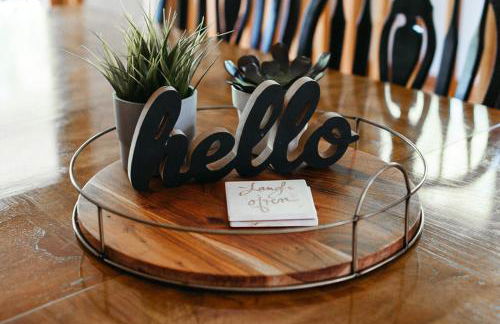 Upscale Lakefront Home w Dock & Kayaks - Photo 18