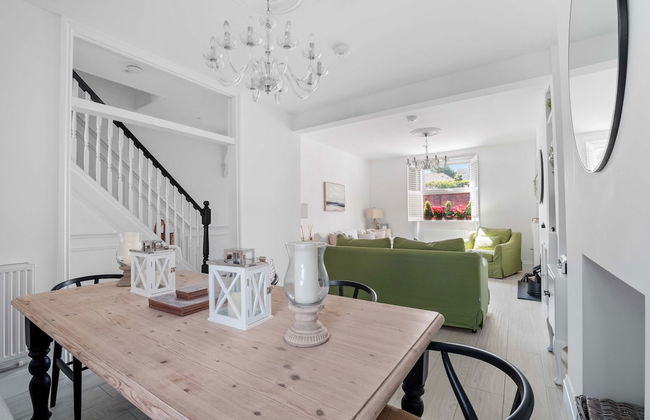 Host Stay Iris Cottage - Foto 6