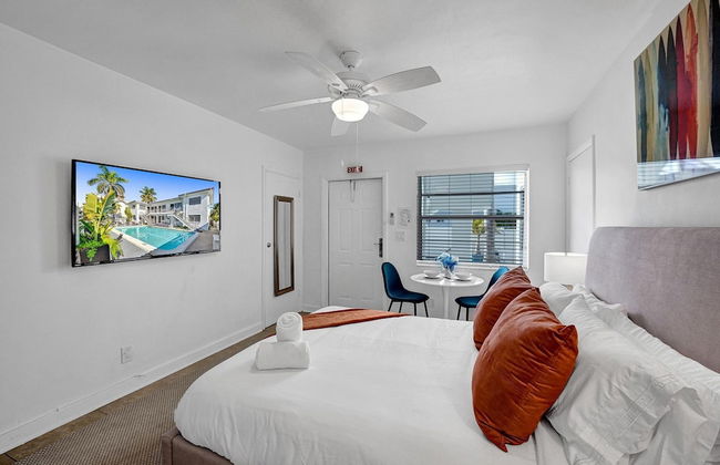 Waves on Desoto Lovely Studio 2 - Photo 14