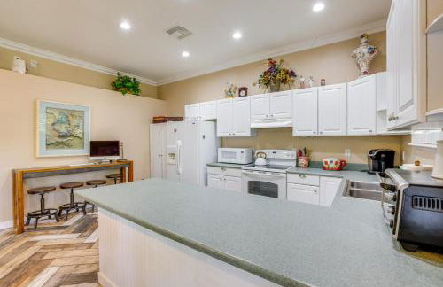 Idyllic Las Vegas Oasis with Outdoor Pool! - Foto 3