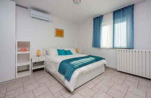 Luxe Blue - Photo 11