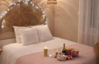 Suite Bali et sauna privé - vidéo projecteur - escapade romantique-centre - Foto 11