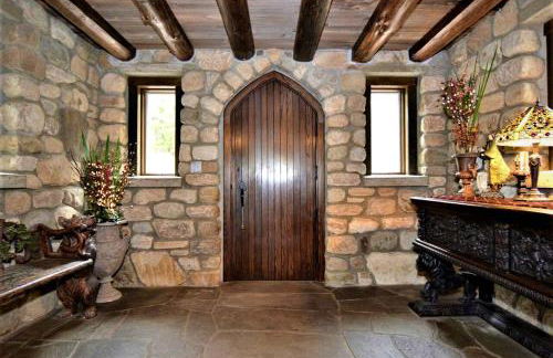 Regal Suite Rental in Breathtaking Castle near Lake George, Upstate New York - Foto 25