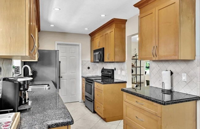 Casa Maya 3br Home With Pool In Hollywood Hills 3 Bedroom Home by RedAwning - Foto 12