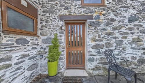 Beautiful 16th Century Ty Cerrig Cottage, set in stunning grounds with great views - Foto 3