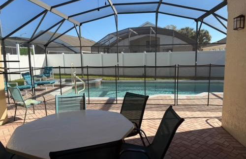 5BR 4BA Near Disney, Pool, Sauna, Pets Allowed - Foto 1
