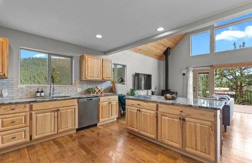 Mountain View Retreat- Private Hot Tub & Views - Foto 20