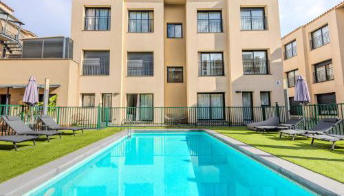 Castell Beach Aparthotel - Photo 2