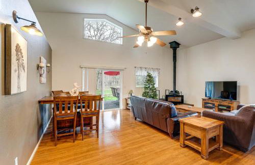 Willamette Valley Home on Working Horse Farm! - Foto 9