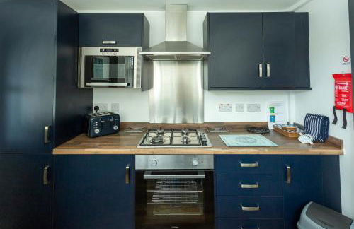 Cottage, Hot Tub, Open fire, Games Room, large Garden Sleeps 2-8 - Foto 15