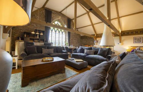 Askrigg Chapel - Photo 2