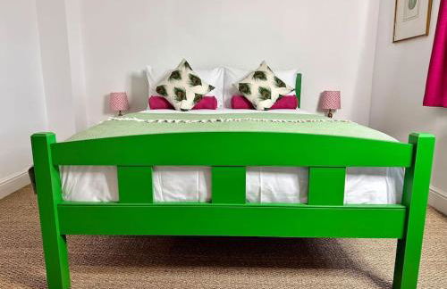 Cathedral Views Period Townhouse w/ Free Parking - Foto 33