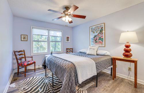 Forest-View Gem on Vaughn Creek Less Than 1 Mi to Dtwn! - Foto 17