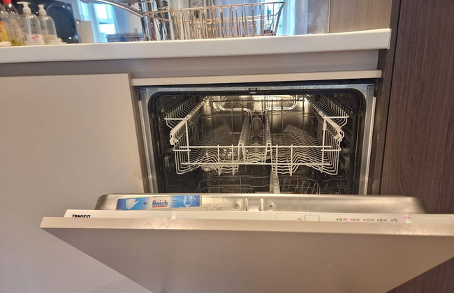 2-bed 2-bath Greenwich Apartment with balcony & lift - Foto 34