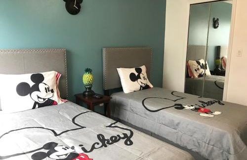 10min to Disney parks new condo free wifi & pool - Foto 14