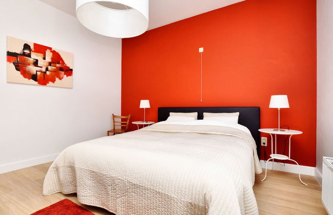 Luxurious Holiday Home in Courtil with Hot Tub - Photo 2