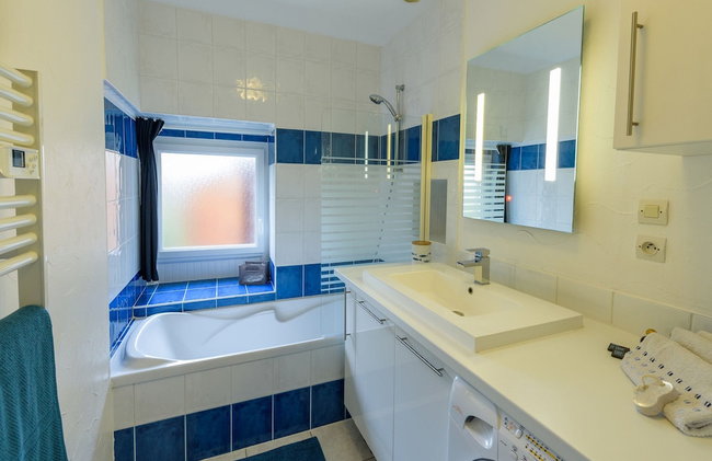 Peaceful Holiday Home in Plouguin With Indoor Pool - Foto 103