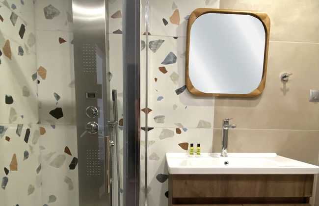 Penthouse & Apartments by the Sea near Airport - Foto 39