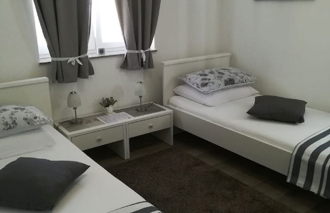 Apartment Villa Bijele Stijene - Photo 2