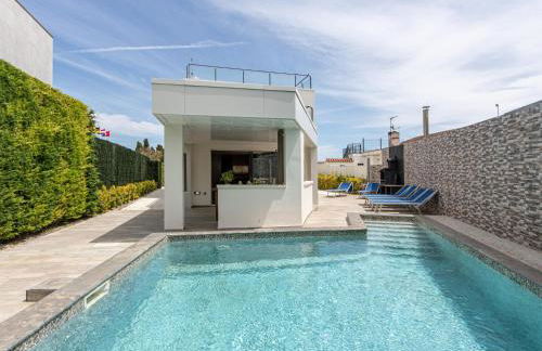 Casa moderna con piscina, Wi-Fi, AA, barbacoa y parking en Sant Pere Pescador - ES-89-73 - Foto 15