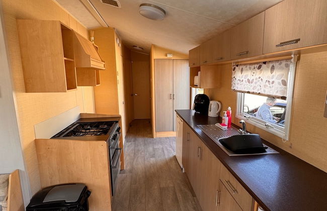 3 Bed Caravan - Side Gated Decking, Wifi, Pets - Foto 7