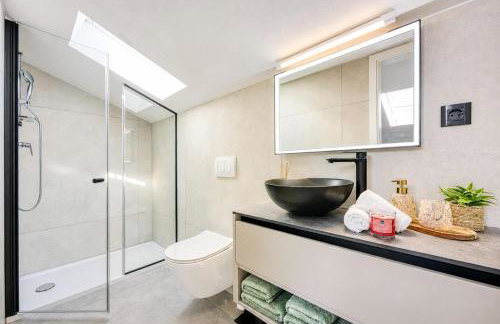 Villa Aria with heated Pool and Whirlpool - Happy Rentals - Foto 15