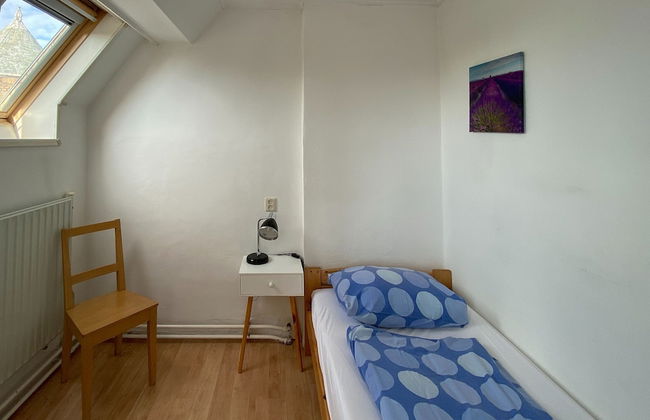 Apartment in Bergen aan Zee Near Beach - Photo 6