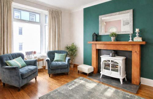 Cosy Coastal Townhouse 10-Min-Drive to Beach - Foto 8