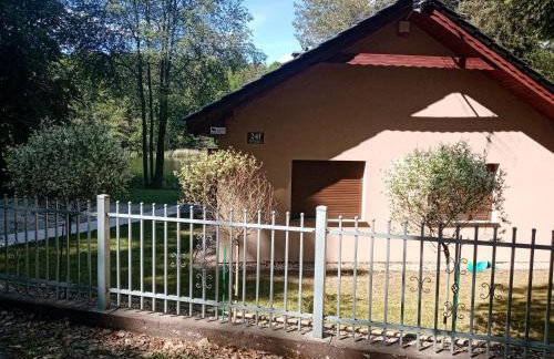 Urokliwy Domek nad Brzegiem Jeziora - Foto 9