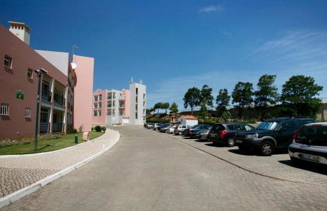 Apartamentos Coral do Vau - Foto 8