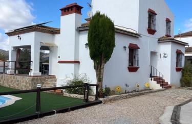 Agradable casa con piscina en la serranía. - Foto 2