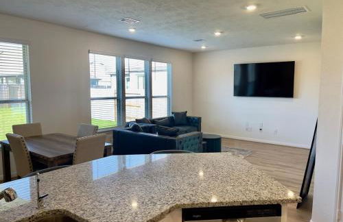 Spacious 3BR with Loft and Patio - Foto 11