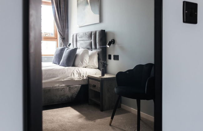 Central Leeds Penthouse - Photo 5