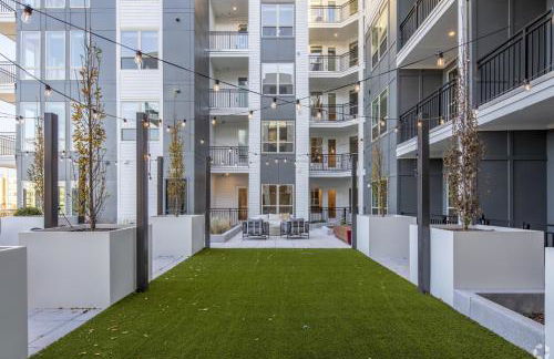 Walk to Regions Field n Railroad Park 2BR - Foto 38