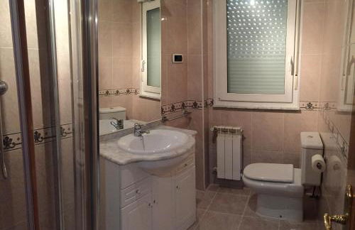 Tres dormitorios con magníficas vistas al mar - Foto 14