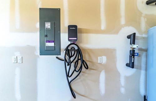 Special Deal! Raleigh Luxe Family Retreat, 15 Min to Downtown, Kids Gear, Fast WiFi for WFH, EV & Pet Friendly - Foto 40