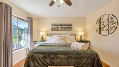 Townhome in PBG, king bed, pergola, BBQ & fire pit - Foto 4