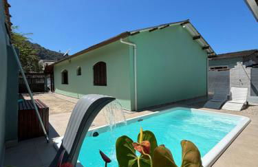 Casa verde Ubatuba ao lado da praia da Enseada e Santa Rita - Foto 8