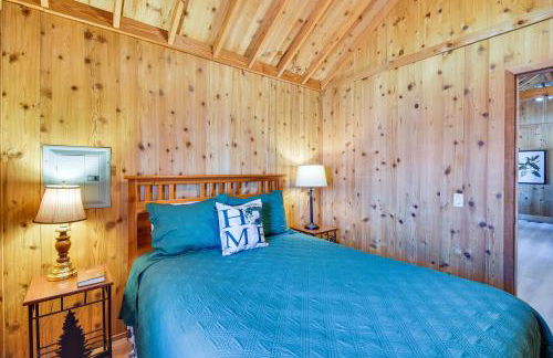 Cozy Dillard Cabin with Mountain Views and Pool Access - Foto 8