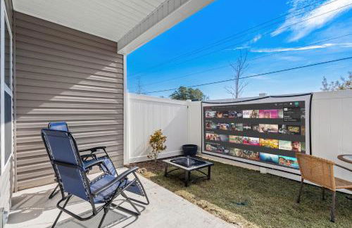 Little River 3BR Villa with Outdoor Movies & Fire Pit, Indoor Fire Place, Arcades, & Beach! - Foto 35