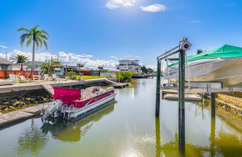 Spacious Canalfront Home with Pool about half Mi to Beach - Foto 31