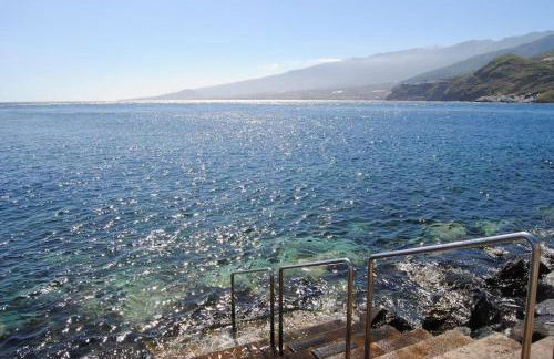 Oceanview Apartment with Balcony - Foto 23