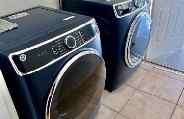 Emmanuel House - Photo 30