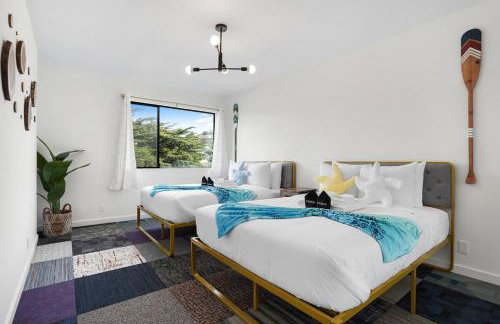 Spacious 5BR Coastal Retreat - 8 Beds Beach & Golf - Photo 31