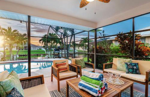 Pelican Paradise! Waterfront, BBQ, Heated Pool, King Bed, Luxury, Family Fun & More - Foto 33