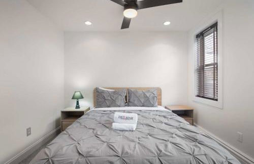 Rare Private Deck Dog Friendly Walk to Harbor - Foto 15